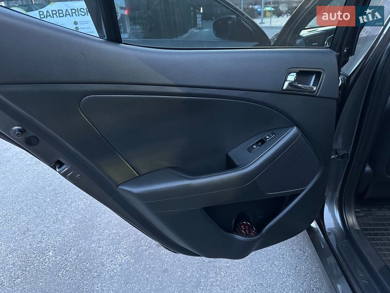 Седан Kia Optima 2012 в Одессе
