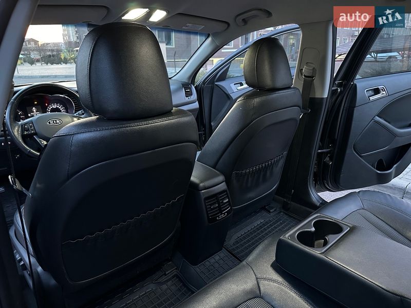 Седан Kia Optima 2012 в Одессе