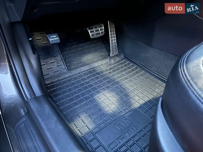 Седан Kia Optima 2012 в Одессе