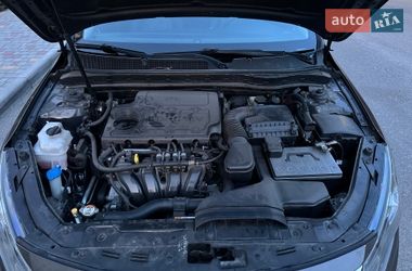 Седан Kia Optima 2012 в Одессе