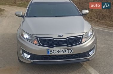 Седан Kia Optima 2013 в Львове
