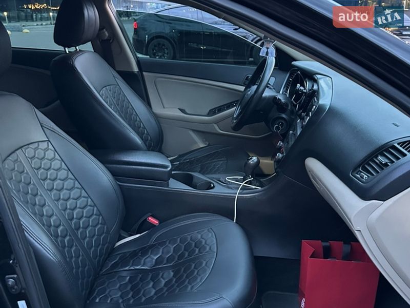 Седан Kia Optima 2012 в Одессе