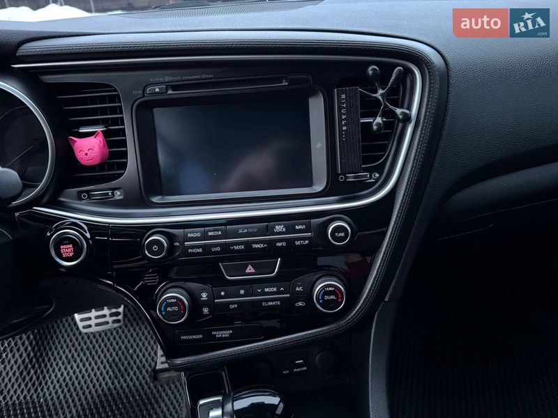 Седан Kia Optima 2015 в Львові