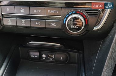 Седан Kia Optima 2019 в Житомирі