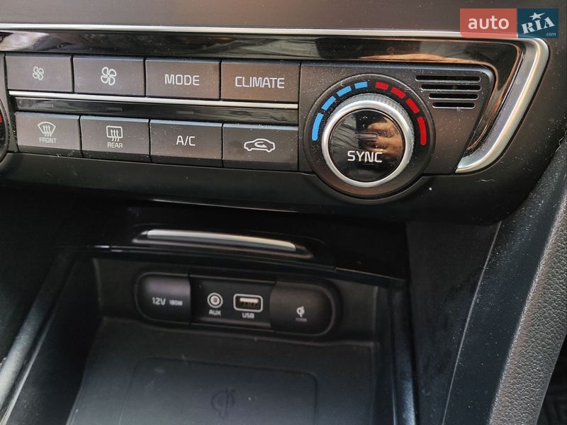 Седан Kia Optima 2019 в Житомирі