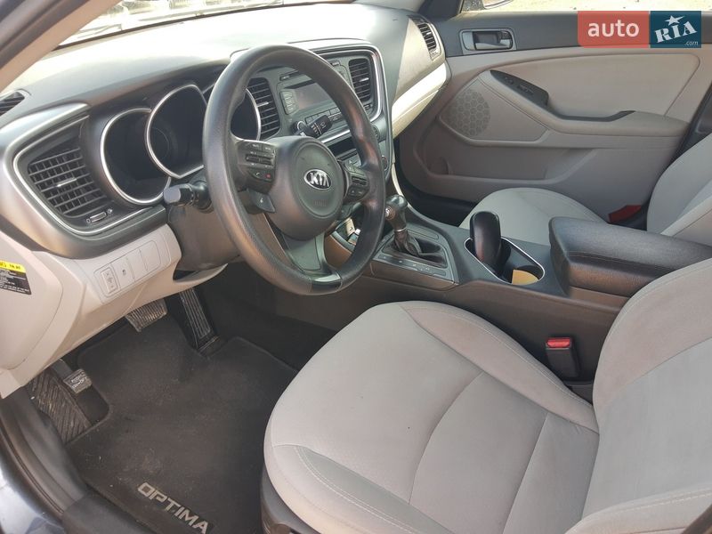 Седан Kia Optima 2015 в Львові