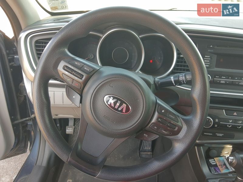 Седан Kia Optima 2015 в Львові