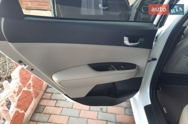 Седан Kia Optima 2016 в Києві