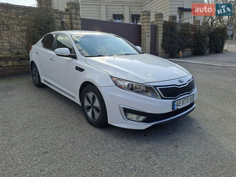 Седан Kia Optima 2012 в Днепре