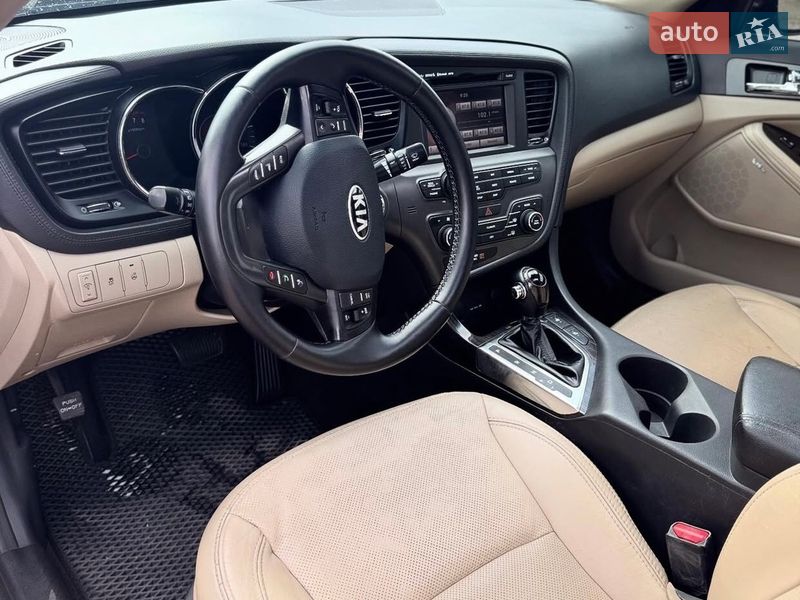 Седан Kia Optima 2012 в Одессе