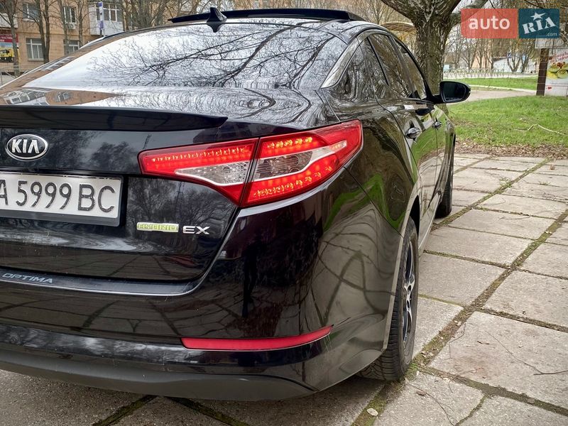 Седан Kia Optima 2013 в Новомиргороде