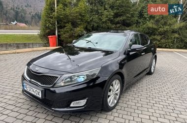 Седан Kia Optima 2014 в Сколе