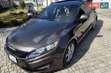 Седан Kia Optima 2013 в Днепре