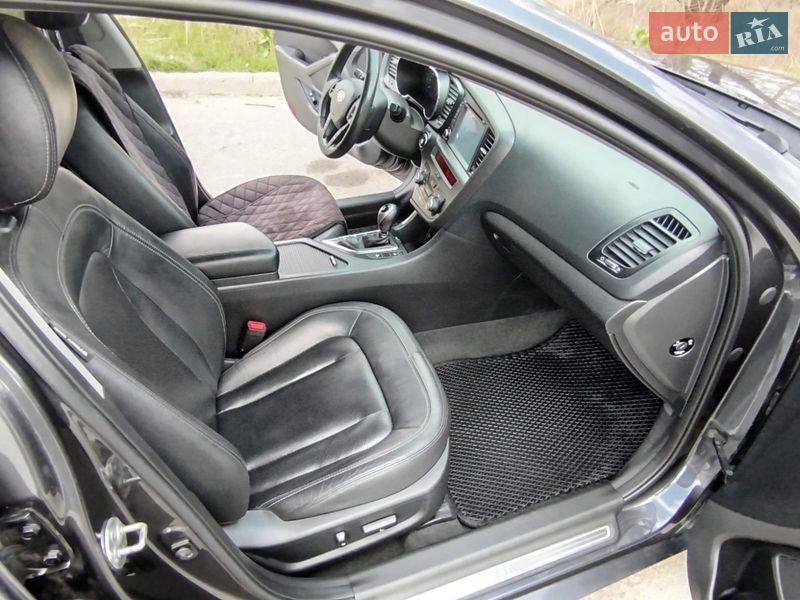 Седан Kia Optima 2013 в Києві