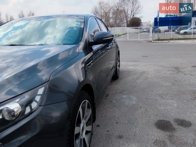 Седан Kia Optima 2013 в Києві