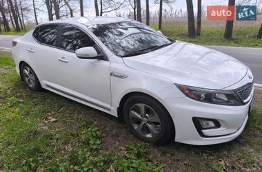Седан Kia Optima 2015 в Белогородке