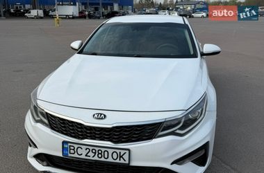 Седан Kia Optima 2018 в Львове