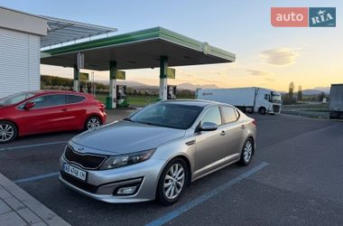 Седан Kia Optima 2013 в Калуше
