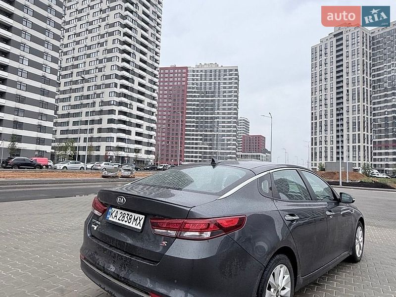 Седан Kia Optima 2017 в Києві