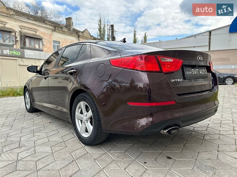 Седан Kia Optima 2014 в Николаеве