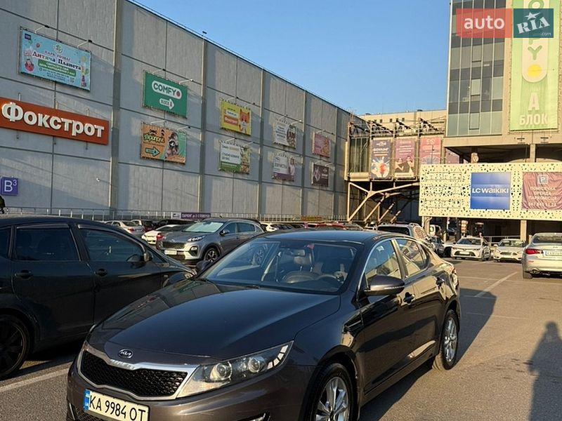 Седан Kia Optima 2012 в Києві