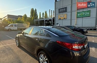 Седан Kia Optima 2012 в Києві