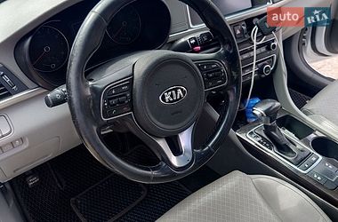 Седан Kia Optima 2015 в Львове