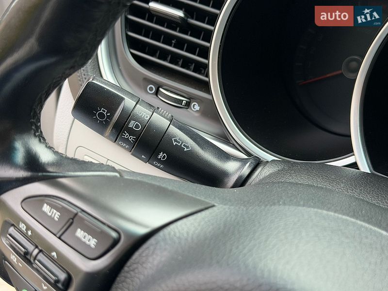 Седан Kia Optima 2014 в Одессе