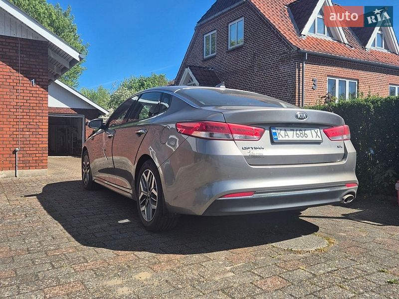 Седан Kia Optima 2018 в Києві