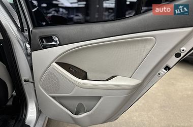 Седан Kia Optima 2014 в Харкові
