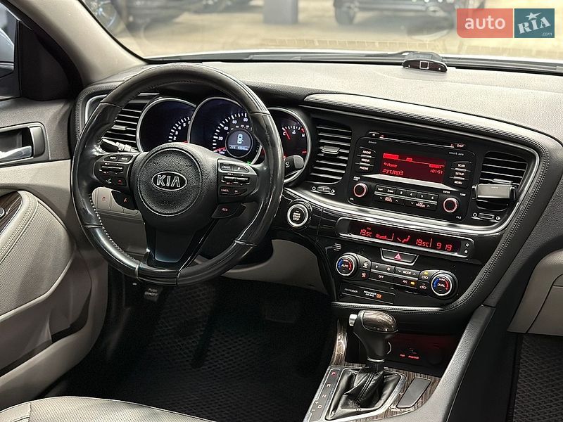 Седан Kia Optima 2014 в Харкові