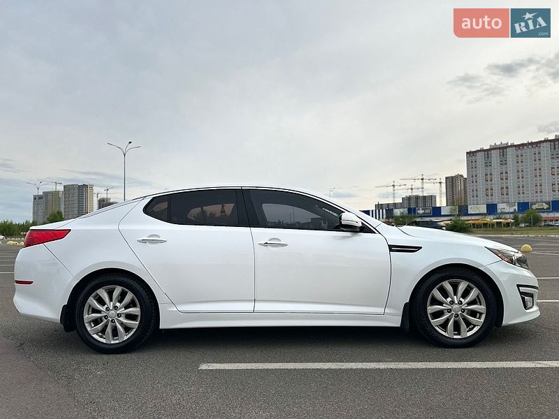 Седан Kia Optima 2014 в Киеве