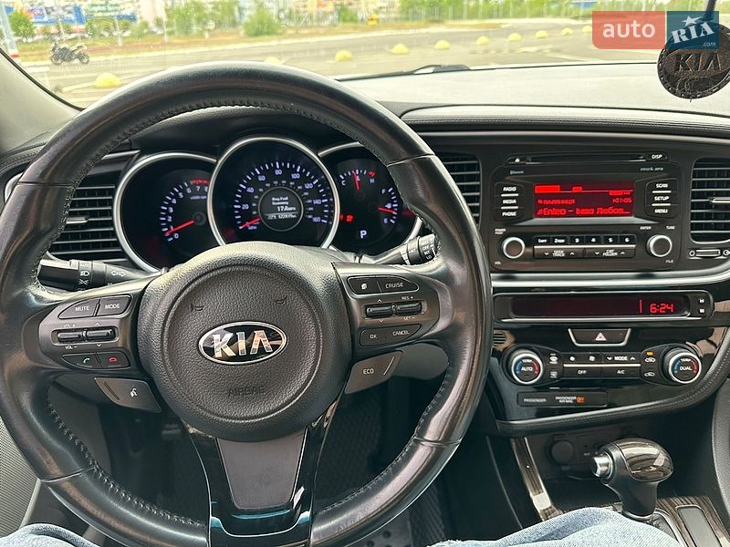 Седан Kia Optima 2014 в Киеве