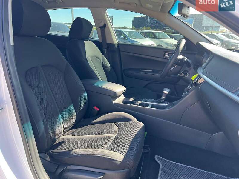 Седан Kia Optima 2018 в Львове