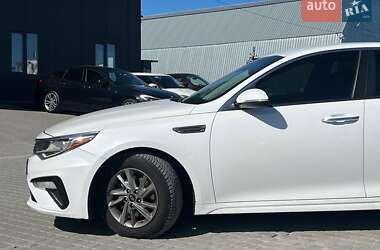 Седан Kia Optima 2018 в Львове