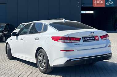 Седан Kia Optima 2018 в Львове