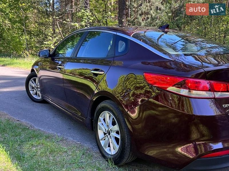 Седан Kia Optima 2016 в Нетішині