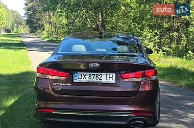 Седан Kia Optima 2016 в Нетішині