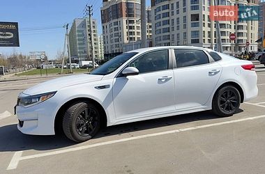 Седан Kia Optima 2016 в Києві