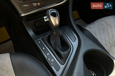 Седан Kia Optima 2013 в Львові