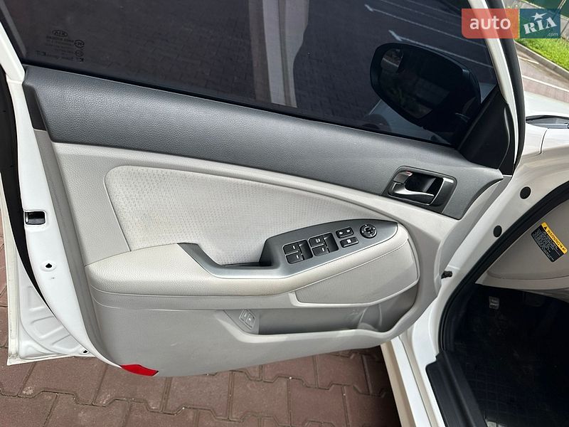 Седан Kia Optima 2013 в Києві фото 21 Седан Kia Optima 2013 в Києві