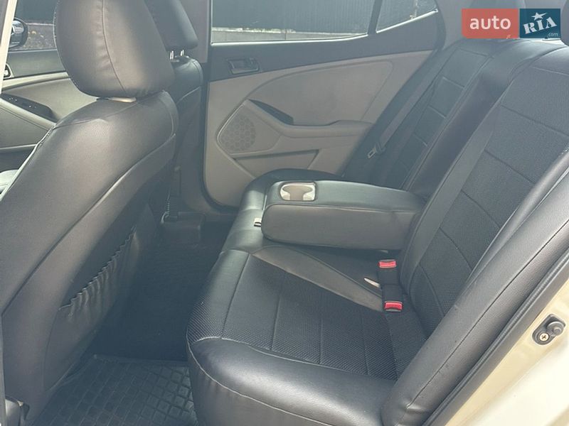Седан Kia Optima 2013 в Києві фото 26 Седан Kia Optima 2013 в Києві