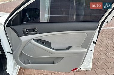 Седан Kia Optima 2013 в Києві фото 30 Седан Kia Optima 2013 в Києві