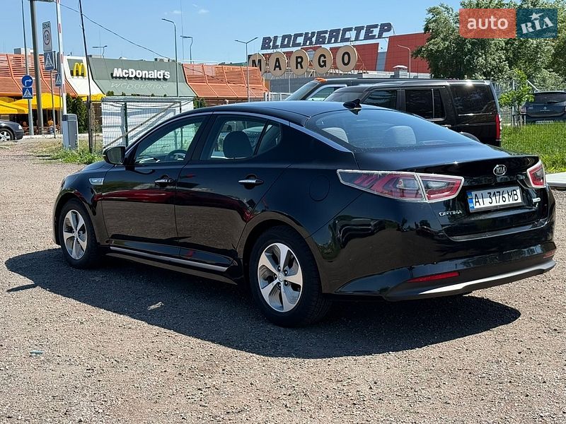 Седан Kia Optima 2014 в Киеве