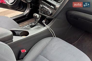 Седан Kia Optima 2014 в Славуті