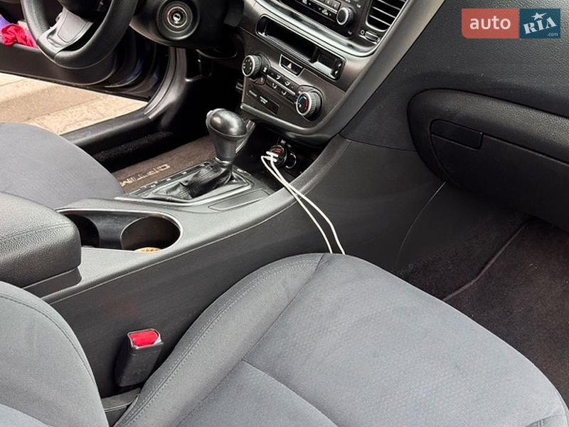 Седан Kia Optima 2014 в Славуті