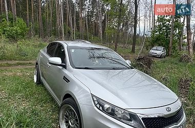 Седан Kia Optima 2011 в Києві