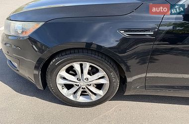Седан Kia Optima 2013 в Киеве