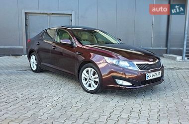 Седан Kia Optima 2011 в Києві