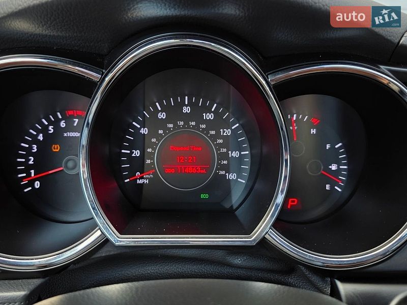 Седан Kia Optima 2011 в Києві